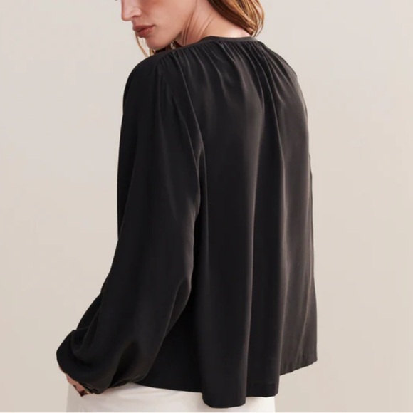 NWT! Jenni Kayne Silk Sydney Top Elegant Black V-Neck Blouse - XS - Picture 4 of 10